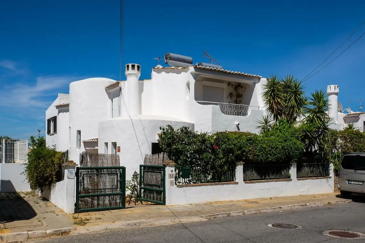 Lovely Family House Faro Holiday home